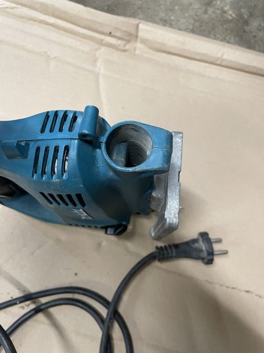 Wyrzynarka Makita 4329