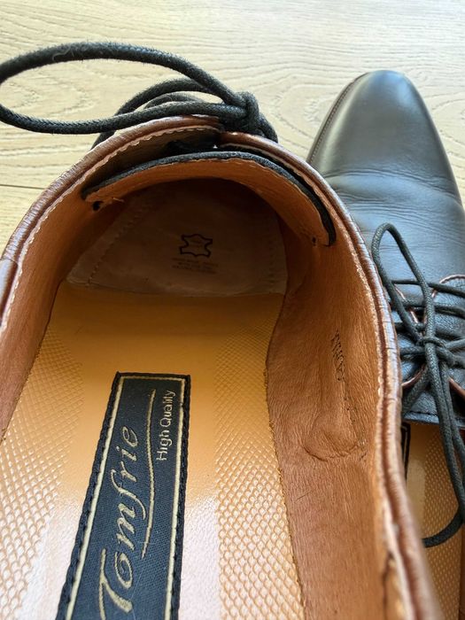Męskie skórzane buty wizytowe rozm. 39 (26 cm)