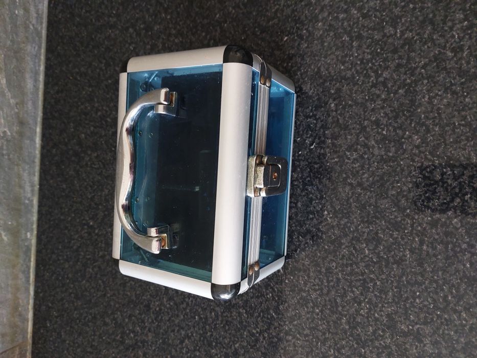 Guarda jóias em vidro