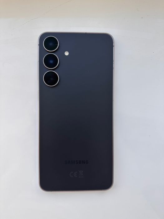 Телефон Galaxy S25FE