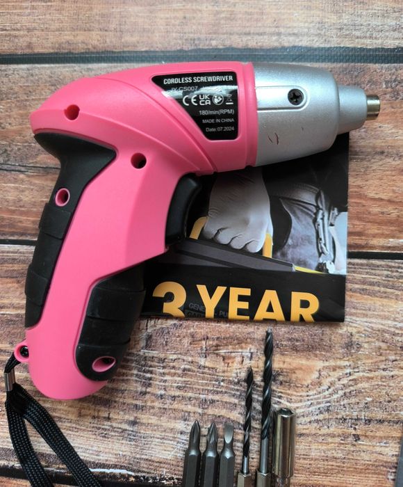 Wkrętarka akumulatorowa w kolorze różowym