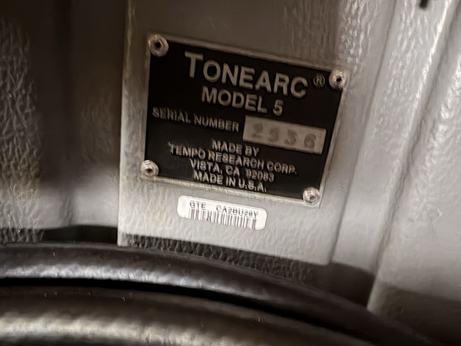 Трасошукач, для поиска повреждения кабеля,ремонта теплих полов(Usa