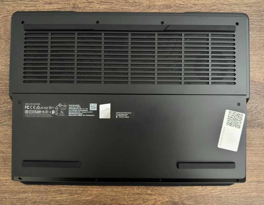 Ігровий НоутбукQHD Legion 16IRX8, 16" 240Hz,i9-13900HX,32G,1ТB,RTX4070