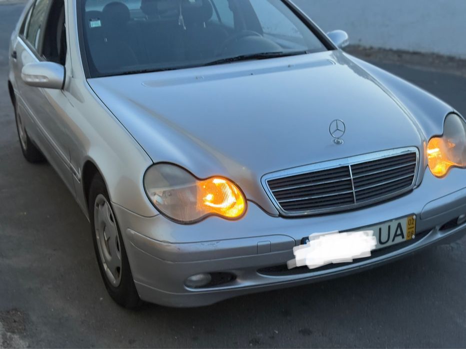Mercedes-Benz C200 CDI NACIONAL - Excelente estado!