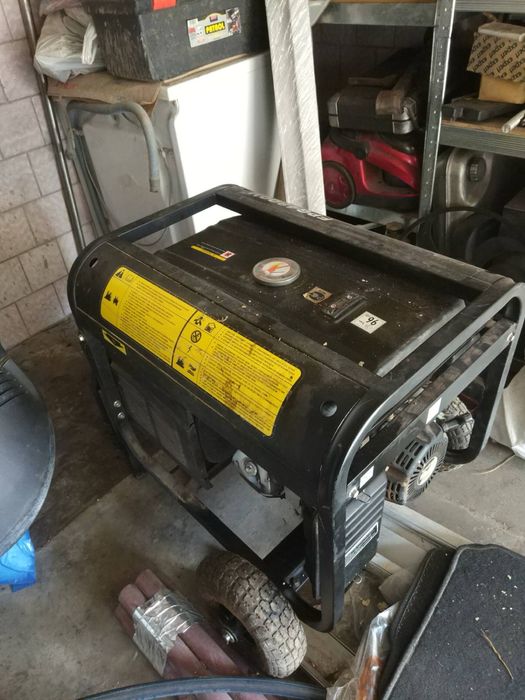 Бензиновий генератор Firman 2800