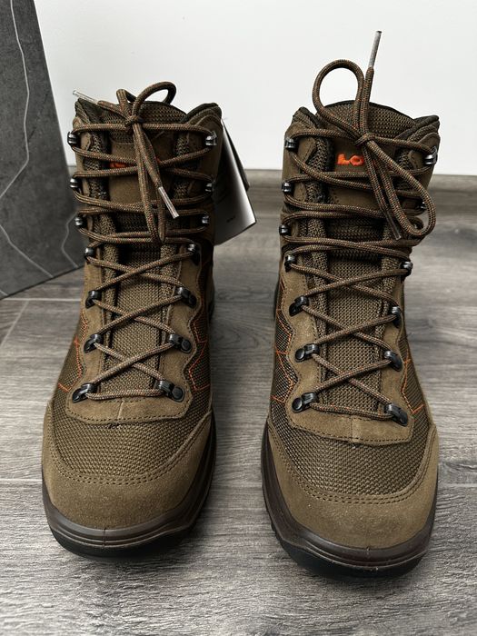 Берци , трекінгові черивики Lowa Taurus Pro GTX Mid