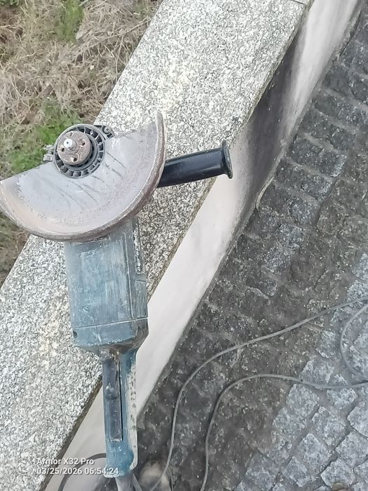Rebarbadora Bosch 230