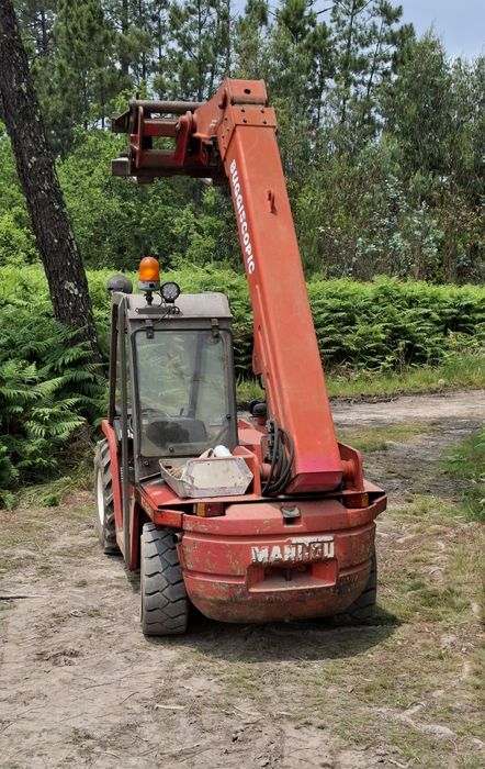 Manitou empilhador telescópico bt420