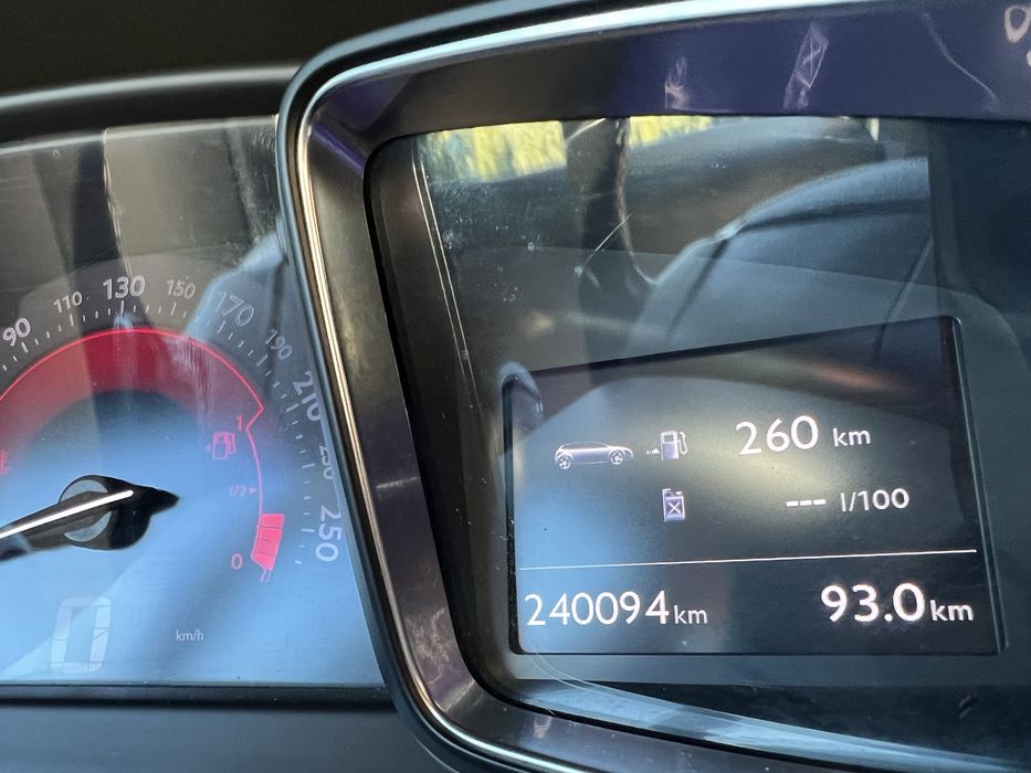 Citroen Ds5 Hybrid4 — photo 2