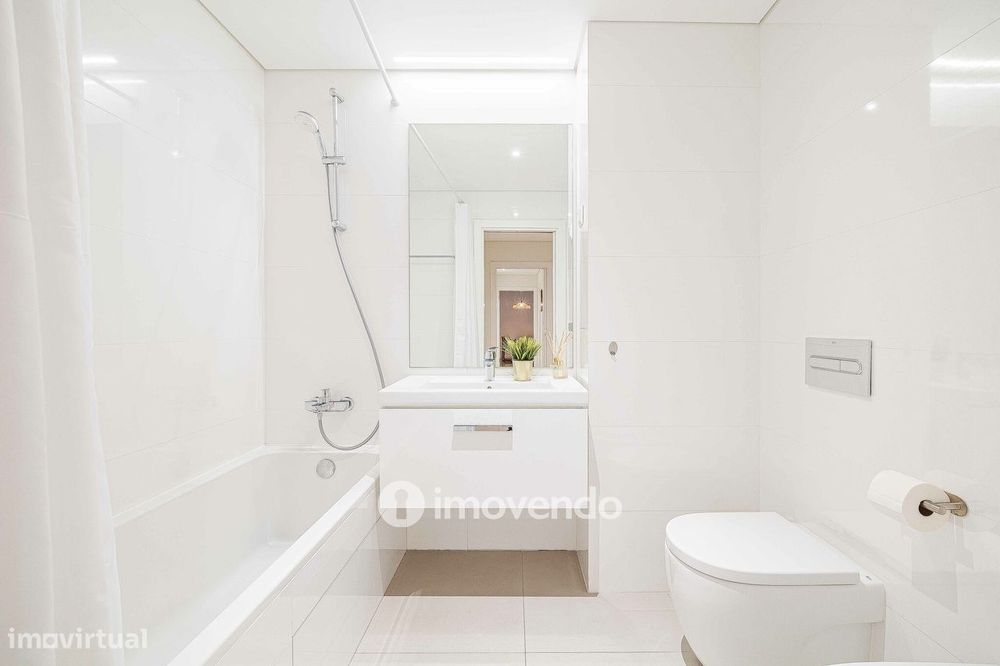 Apartamento T2 moderno, com estacionamento, na Alta de Lisboa