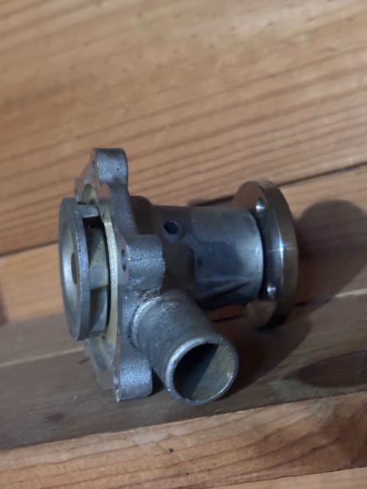 Bomba de água Kubota Z 402