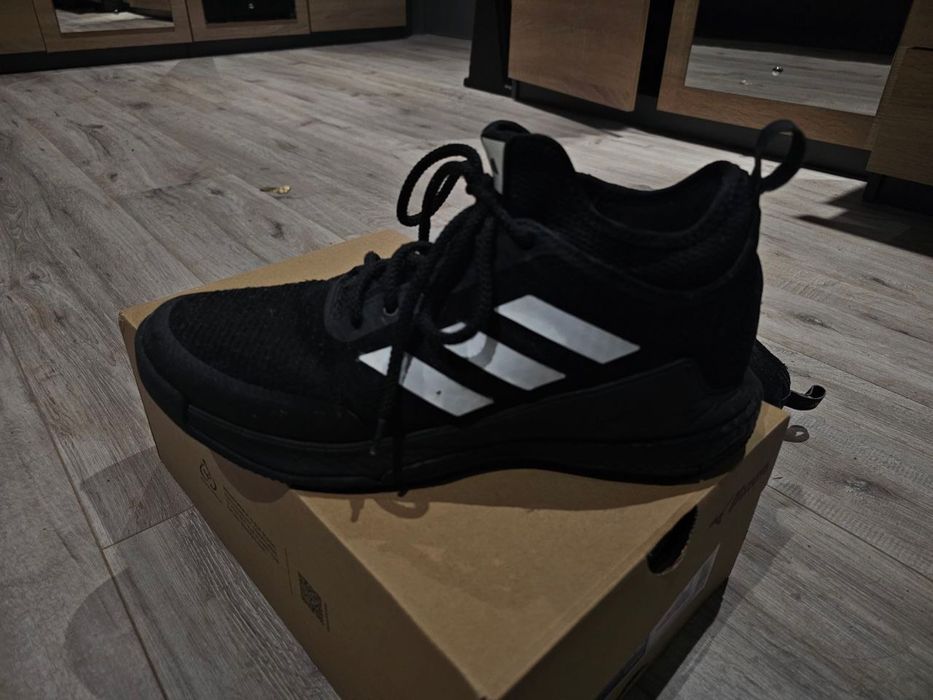 Кросівки  Adidas Crazyflight Mid Shoes Black розмір 44,5