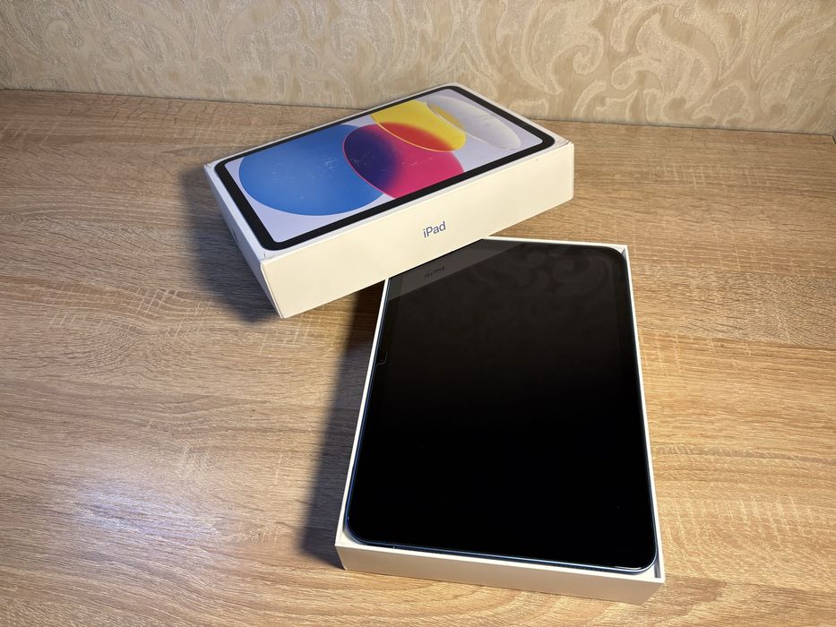 Apple iPad 11 (2025) 128GB Wi-Fi Blue, почти не использовался
