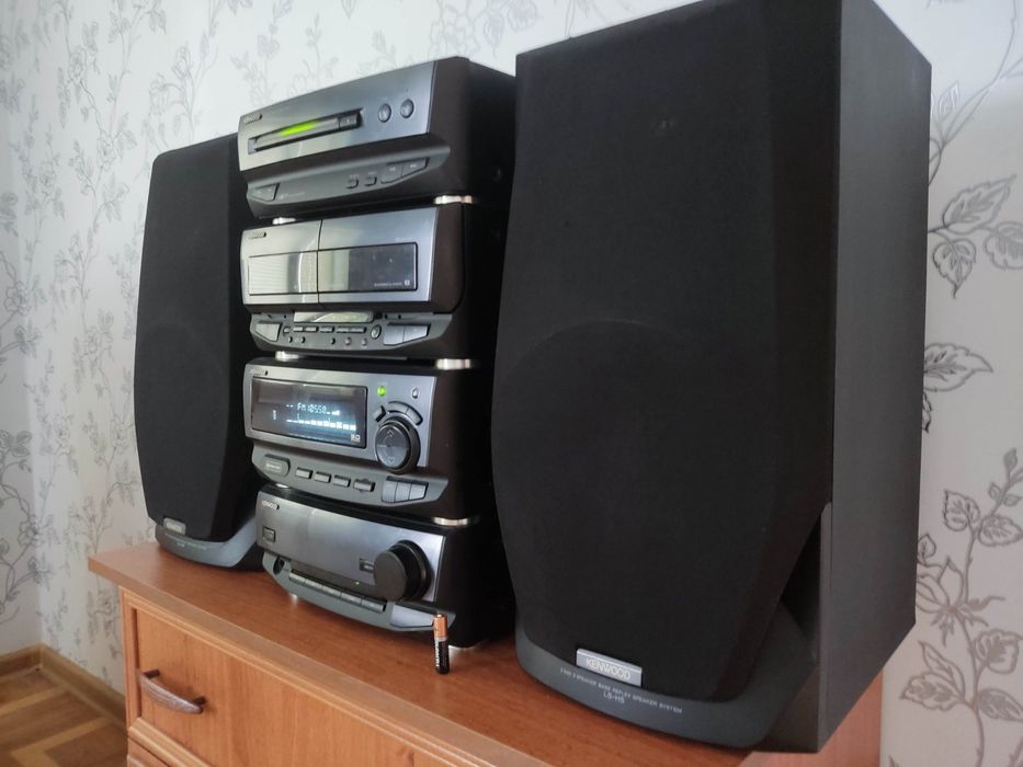 Музичний центр Kenwood xd6050 в дуже гарному стані: 6 000 грн