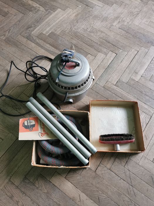 Полотер ретро робочий