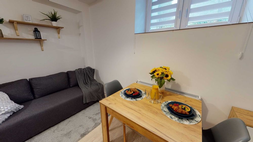 Pokój premium z prywatną kuchnią i łazienką | 17m2 | Łobzów | Szybki dojazd do centrum Krakowa