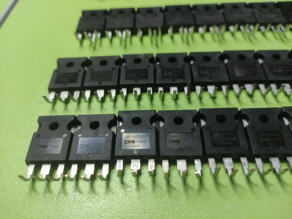 Транзистор irf200 p222