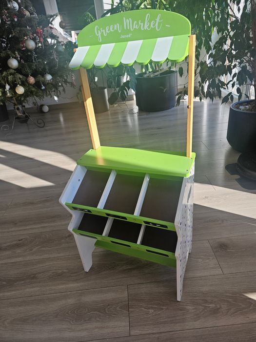 Drewniany market Janod