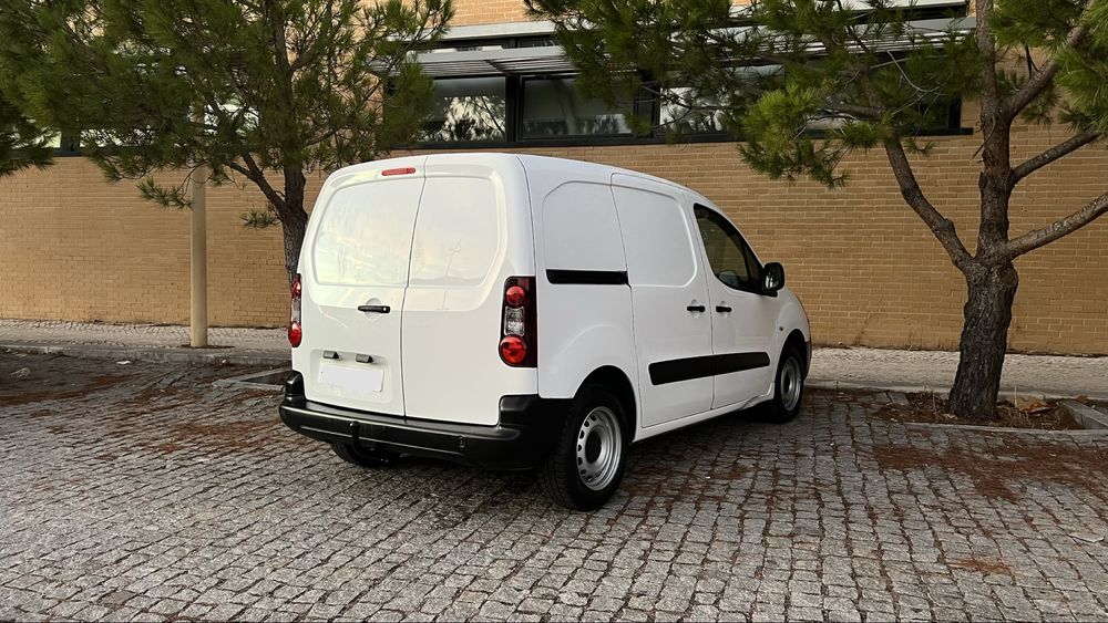 Peugeot Partner  1.6 hdi  3 lugares / 2016 Sem Adblue