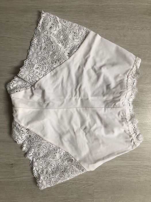 Bielizna damska M biała koronka