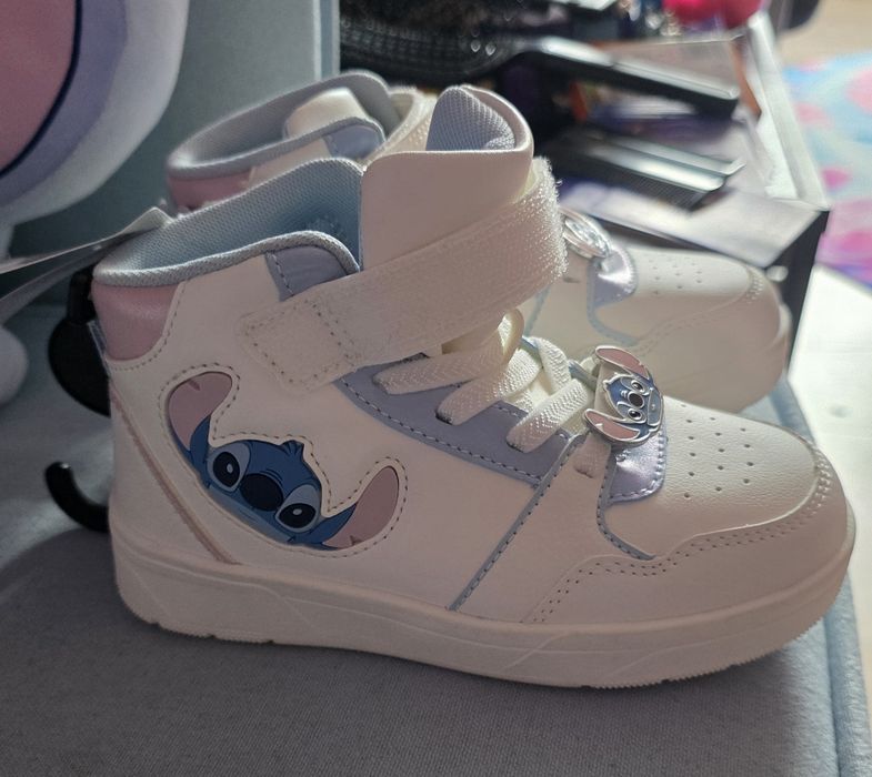 Buty ze  Stitch 28