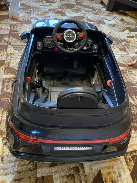 Samochód na akumulator Land Rover