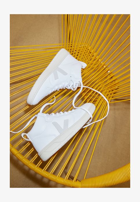 Sneakersy skórzane za kostkę VEJA 39