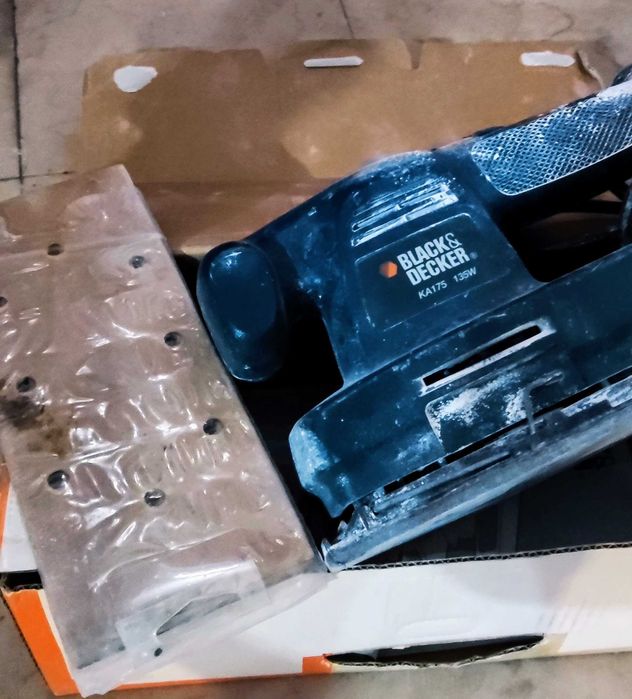 Lixadeira Black & Decker