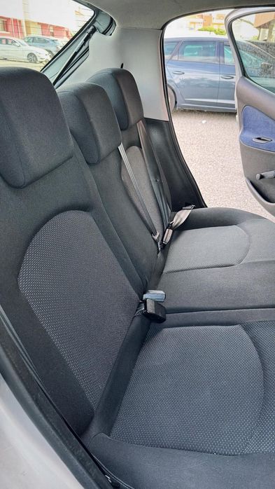 Carro Peugeot 206