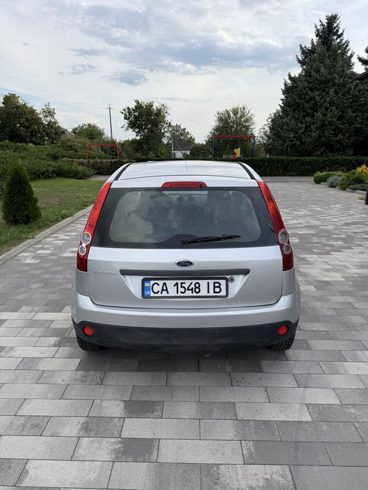 Продам Ford Fiesta 4 ГБО РОБОТ