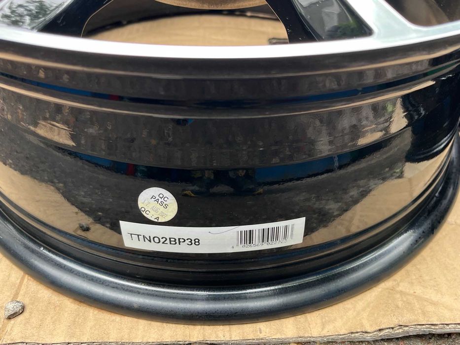 4x felgi aluminiowe DEZENT TN black 16"x6" rozstaw 4x100 ET 38 NOWE