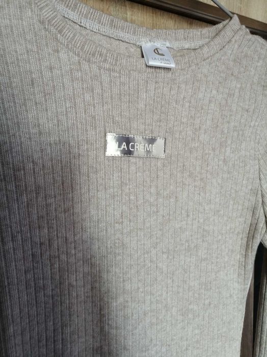 Sukienka w kolorze latte