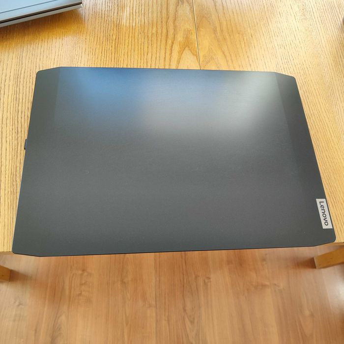 Lenovo Ideapad gaming 3 15IMH05 Model: 81Y4