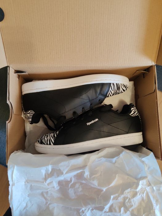 Ténis marca Reebok novos, com etiqueta, na caixa, tamanho 36