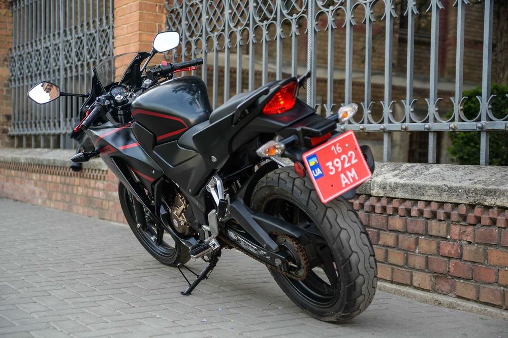 Honda cbr 300r 2019  рік