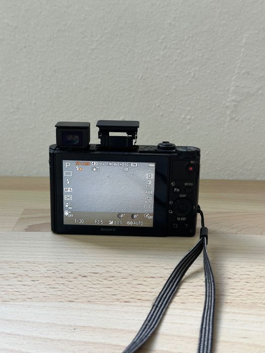 Sony Cybershot DSC-HX90 V