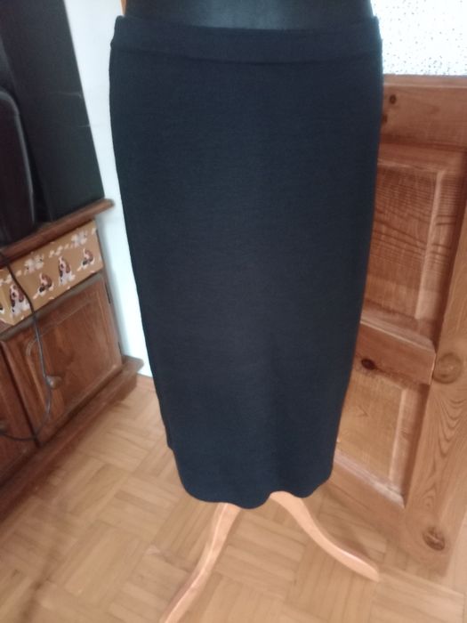 Spódnica damska czarna z dzianiny roz.M/L nowa