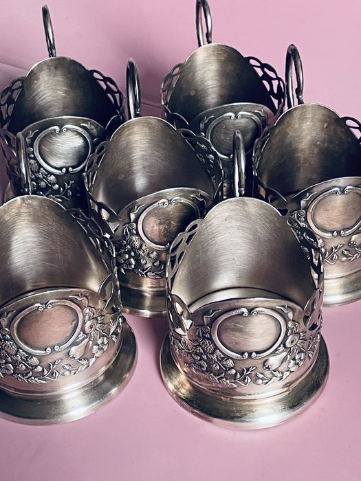 komlet 6 osłonek do szklanek. Srebro.