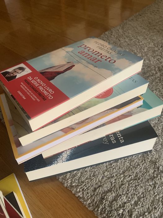 Livros  varios titulos e autores cada 10€