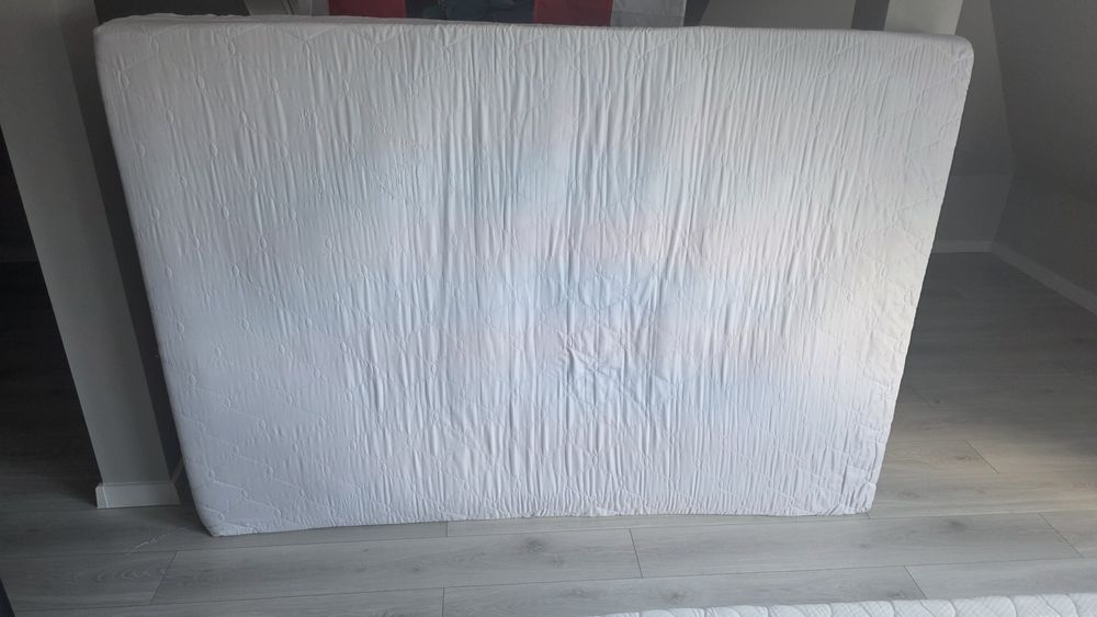 Materac 140 x 200