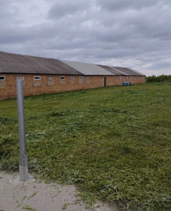 Продаж комерційного приміщення с.Плоске