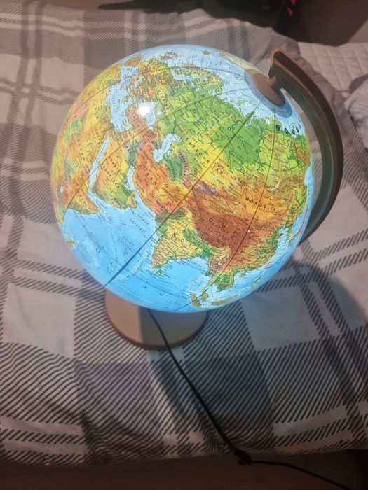 Globus podświetlany