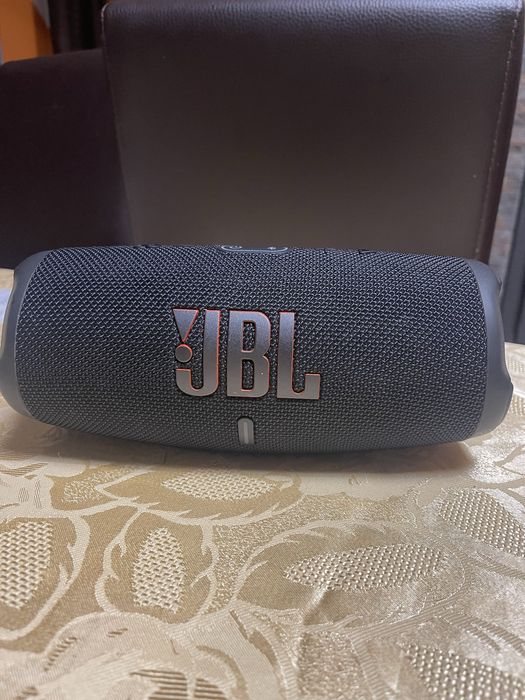 Coluna de som charge 5