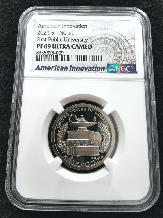 США 1 долар 2021р.- Університет Кароліни. СЛАБ NGS PF69