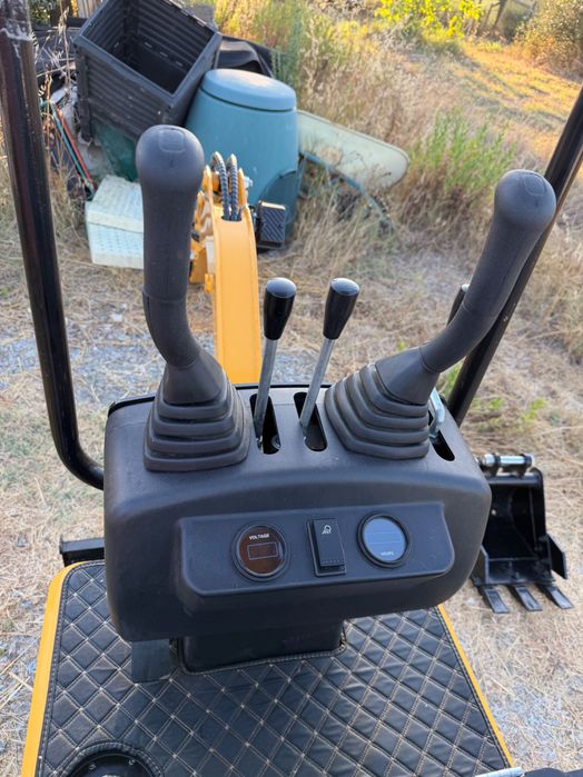 Mini giratoria 1100kg