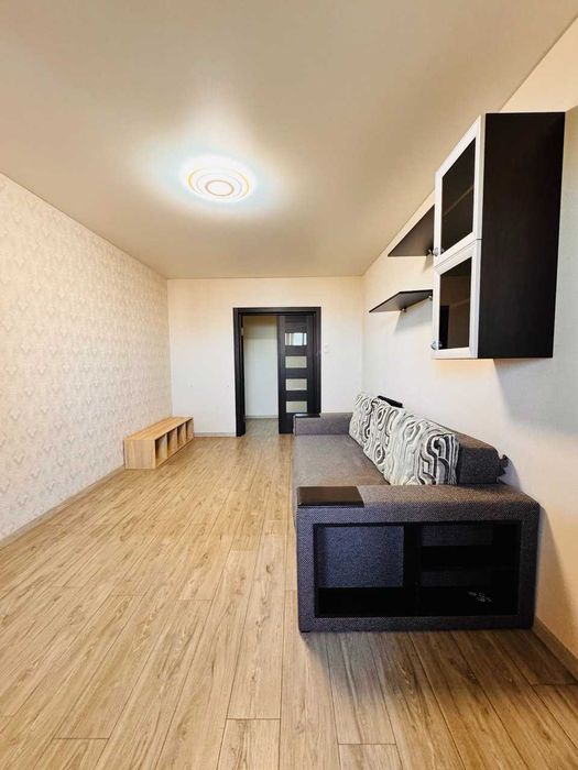 Продаж 3 кімн Урлівська 20