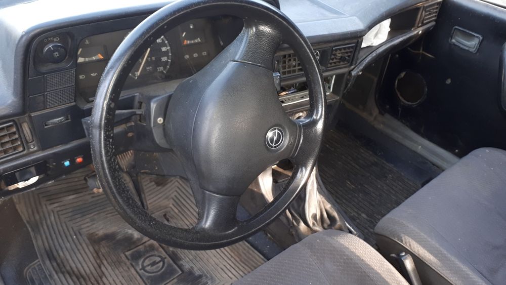 Продам опель кадетт 1.6