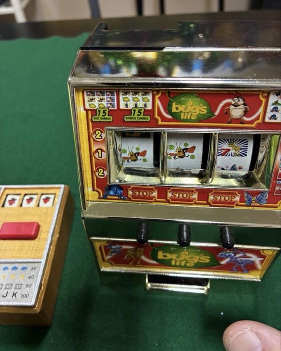 Duas Slot Machine