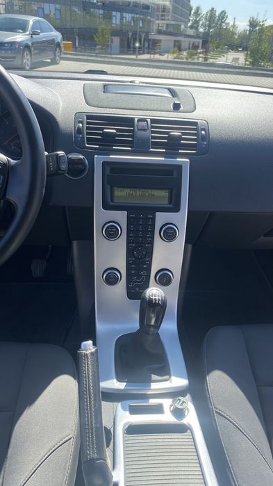 Продаю  Volvo v50