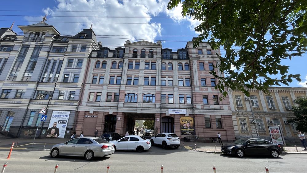 Офіс 340 кв.м вулиця Спаська 5, Поділ, кабінетна система.